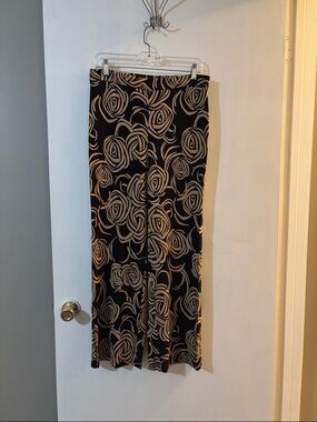 Chico's Black Maxi Skirt with Beige Rose Swirl Print